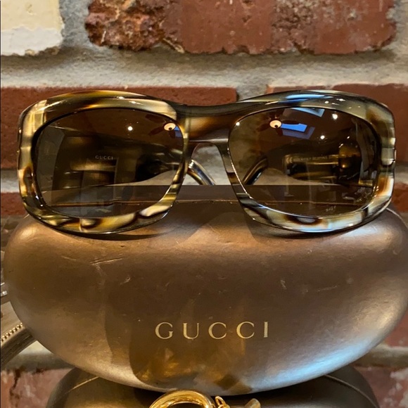 Gucci Accessories - GUCCI Sunglasses